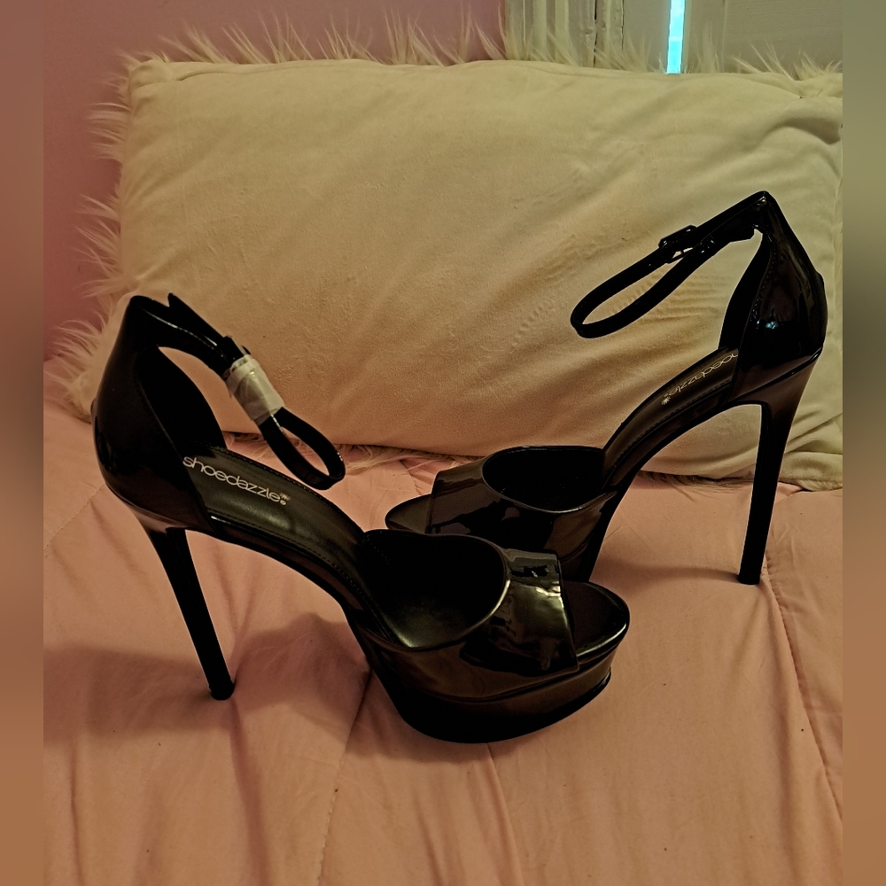 Shoe Dazzle Black Patent Heels